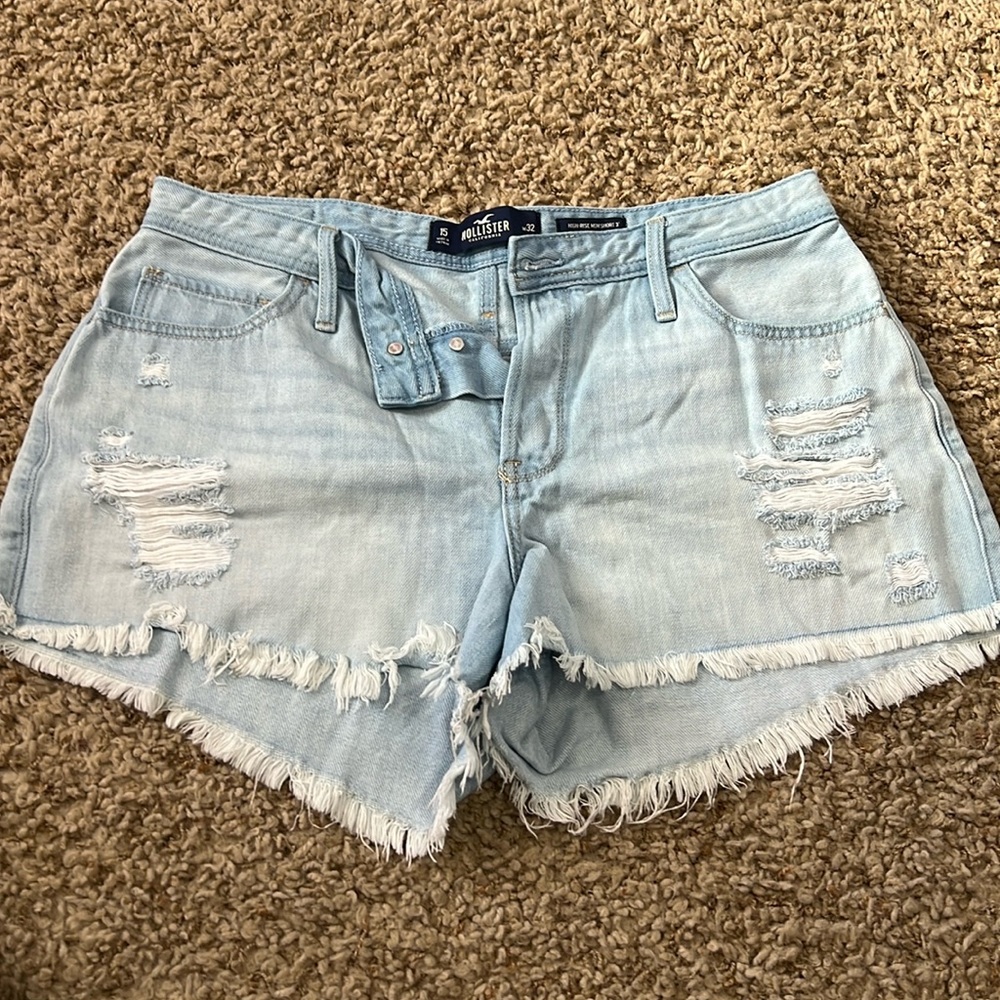 Hollister High Rise Mom Short